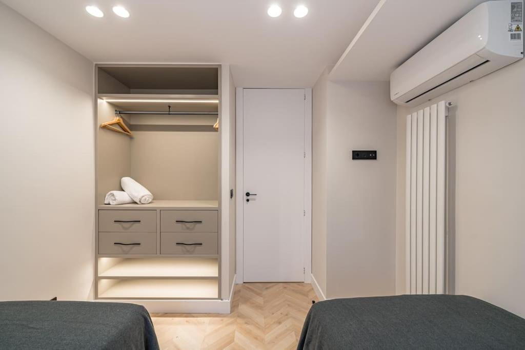Appartamento Puerta Del Sol 3Br 3Bh Madrid Esterno foto