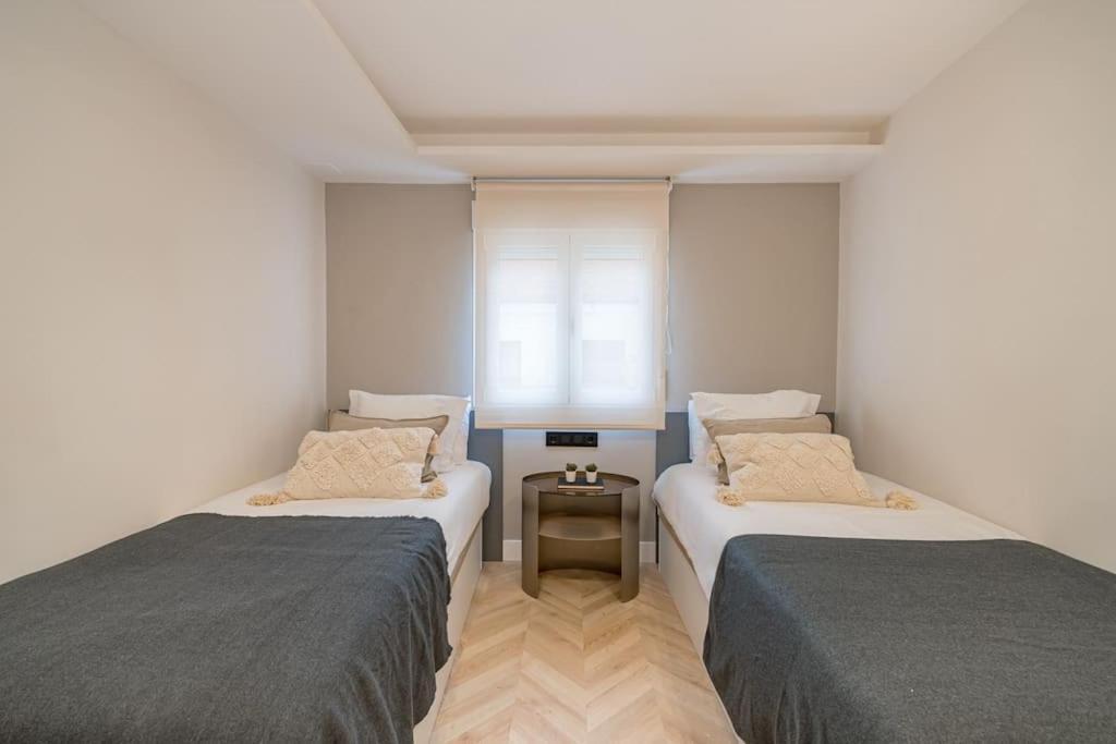 Appartamento Puerta Del Sol 3Br 3Bh Madrid Esterno foto