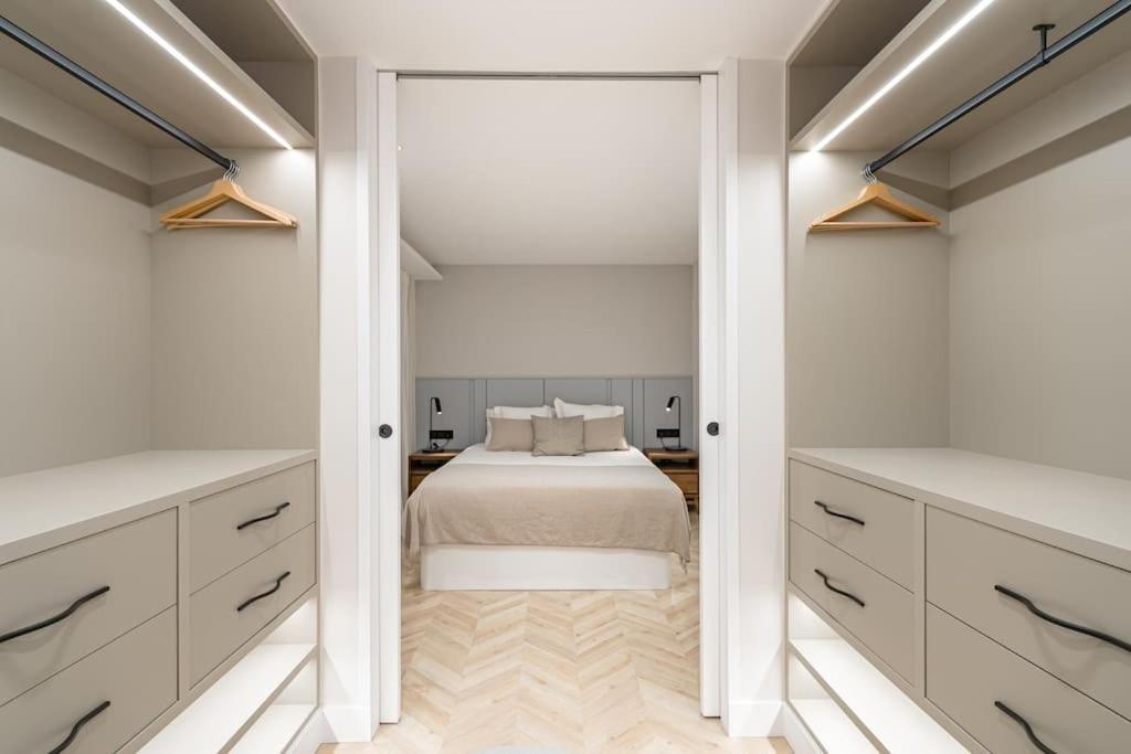 Appartamento Puerta Del Sol 3Br 3Bh Madrid Esterno foto